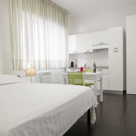 Acquaviva Apartments Неаполь Экстерьер фото